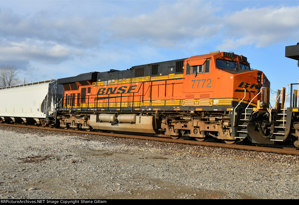 BNSF 7772 Roster shot.